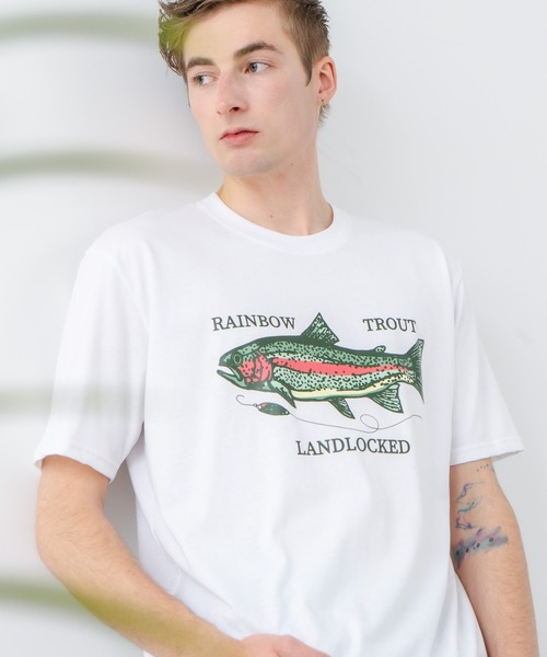 JEANS MATE(ジーンズメイト)の「【汗染みの目立ちにくいTシャツ ZEROSTAIN/ゼロステイン】プリントTシャツ 防汚 UVカット ワーゲンバスライク フィッシング 釣り トラウト(Tシャツ/カットソー・メンズ・ブルー系その他2/ブルー系その他/ホワイト系その他2/ベージュ系その他・X-LARGE/LARGE/MEDIUM)」の2枚目の写真