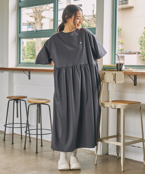 Max Mara ロングワンピース　ボタニカル刺繍　ギャザー　スリット　五分袖 Max Mara ロングワンピース ボタニカル刺繍 ギャザー スリット
