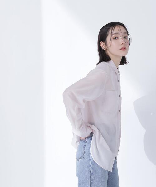 NATURAL BEAUTY BASIC(ナチュラルビューティーベーシック)の「◇シアーシャツシリーズ オーバーフォルム(シャツ/ブラウス・レディース・グレー/ダークブラウン/ベージュ・FREE)」の1枚目の写真
