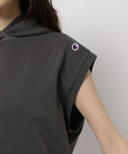 Champion（チャンピオン）の「【Champion(チャンピオン)】フードプルオーバーベスト2（ベスト・レディース・ライトグレー/ライトグリーン/ブラック・MEDIUM/LARGE）」の18枚目の写真