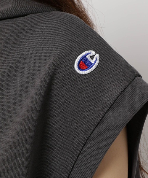 Champion（チャンピオン）の「【Champion(チャンピオン)】フードプルオーバーベスト2（ベスト・レディース・ライトグレー/ライトグリーン/ブラック・MEDIUM/LARGE）」の21枚目の写真