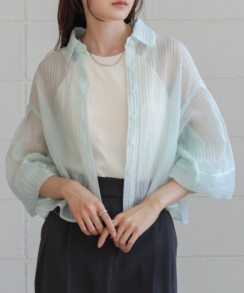 Bab(バブ)の「タックスリーブコンパクトシアーシャツブラウス(シャツ/ブラウス・レディース・ホワイト系その他/ベージュ/サックスブルー・MEDIUM)」の18枚目の写真