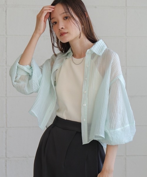 Bab(バブ)の「タックスリーブコンパクトシアーシャツブラウス(シャツ/ブラウス・レディース・ホワイト系その他/ベージュ/サックスブルー・MEDIUM)」の17枚目の写真