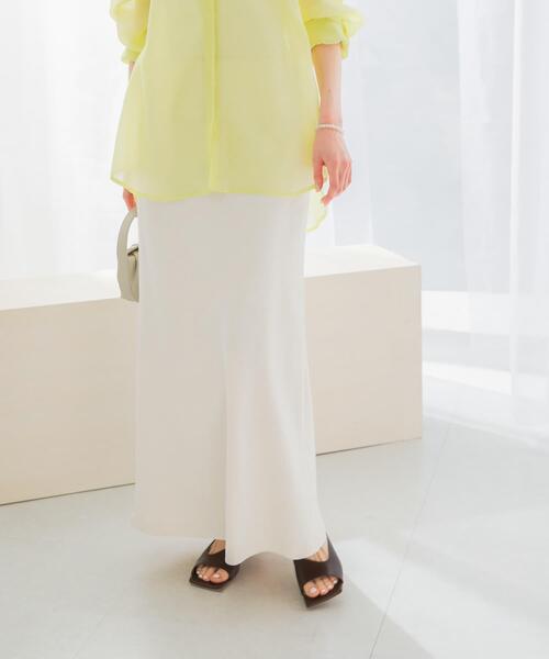 URBAN RESEARCH ROSSO WOMEN（アーバンリサーチ　ロッソ）の「接触冷感リネン混バイヤススカート（スカート・レディース・オフホワイト/チャコールグレー/グリーン系その他・36/38）」の4枚目の写真