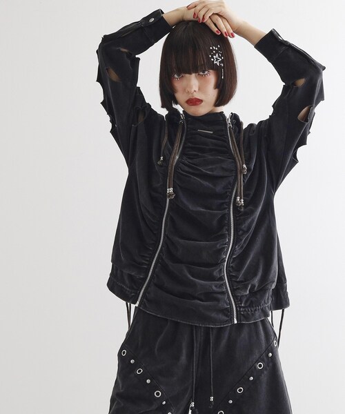 tk.TAKEO KIKUCHI（ティーケータケオキクチ）の「K’PJT by AOI 『Lightweight Parka』（パーカー・レディース・ブラック系/ブラック・66）」の2枚目の写真