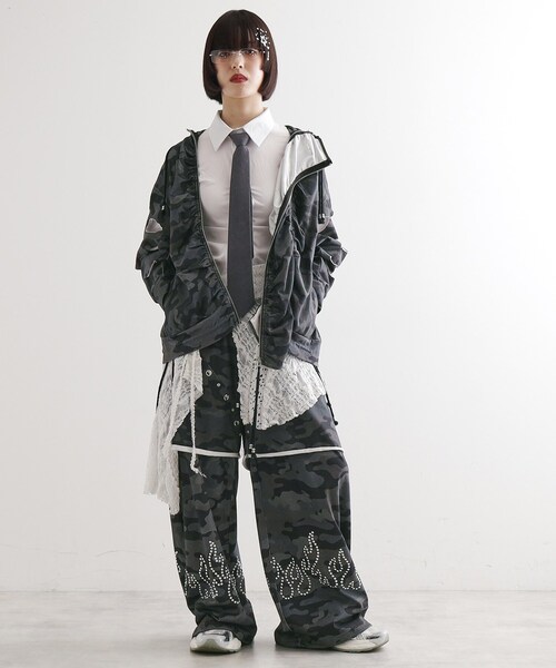 tk.TAKEO KIKUCHI（ティーケータケオキクチ）の「K’PJT by AOI 『Lightweight Parka』（パーカー・レディース・ブラック系/ブラック・66）」の11枚目の写真