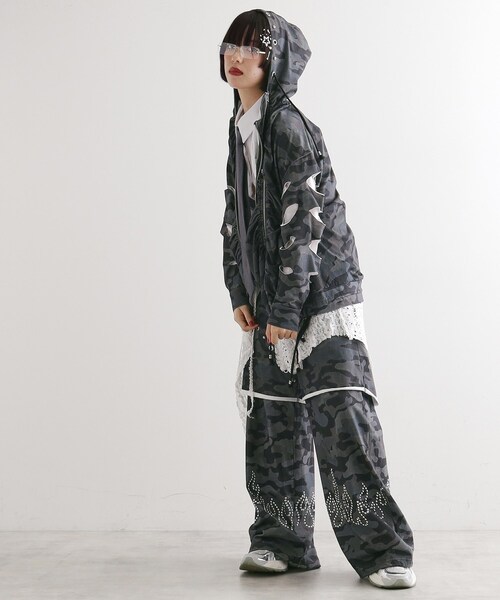 tk.TAKEO KIKUCHI（ティーケータケオキクチ）の「K’PJT by AOI 『Lightweight Parka』（パーカー・レディース・ブラック系/ブラック・66）」の12枚目の写真