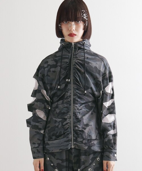 tk.TAKEO KIKUCHI（ティーケータケオキクチ）の「K’PJT by AOI 『Lightweight Parka』（パーカー・レディース・ブラック系/ブラック・66）」の17枚目の写真