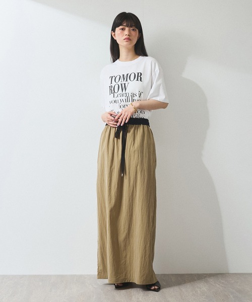 ADAM ET ROPE'(アダムエロペ)の「【WEB限定】ナイロンイージースカート(スカート・レディース・ブラック/ベージュ・38/36)」の3枚目の写真
