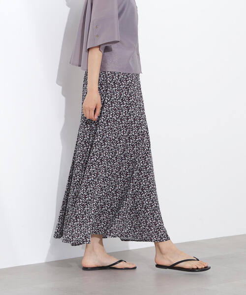 N.（N. Natural Beauty Basic）（エヌエヌナチュラルビューティーベーシック）の「【PS/低身長サイズ】フラワープリントAラインスカート（スカート・レディース・ホワイト系その他/ブラック系その他・MEDIUM/P/S）」の8枚目の写真