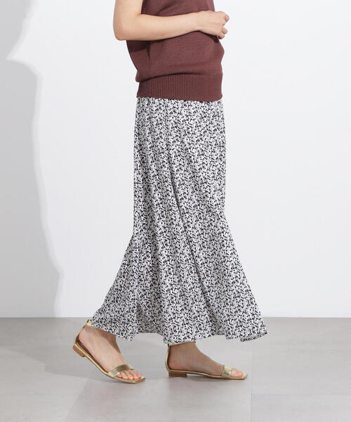 N.（N. Natural Beauty Basic）（エヌエヌナチュラルビューティーベーシック）の「【PS/低身長サイズ】フラワープリントAラインスカート（スカート・レディース・ホワイト系その他/ブラック系その他・MEDIUM/P/S）」の11枚目の写真
