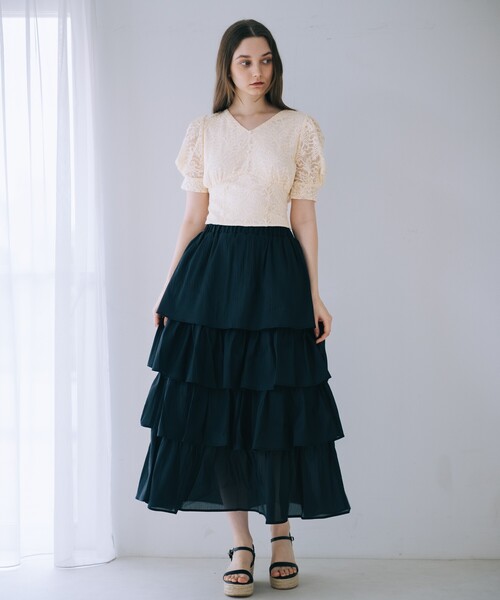 SELFIST(セルフィスト)の「バックリボンレースブラウス Vネック 夏服 フェミニン きれいめ(シャツ/ブラウス・レディース・ブラック/アイボリー・フリー)」の17枚目の写真