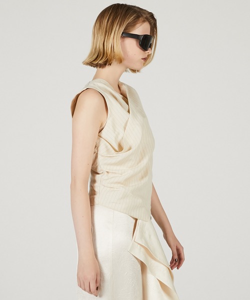 PRANK PROJECT（プランクプロジェクト）の「ドレープフロントトップ / Draped Front Top（その他トップス・レディース・ブラック/アイボリー/ネイビー・FREE）」の11枚目の写真