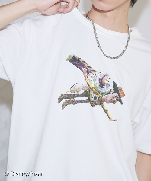 Disney(ディズニー)の「【トイ・ストーリー】 別注ルーズシルエットグラフィックTシャツ(Tシャツ/カットソー・メンズ・ブラック系2/ブラック系1/ブラック系3/ホワイト系2/ホワイト系1・XL/L/M/S)」の7枚目の写真