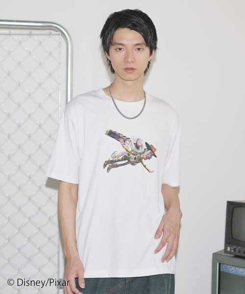 Disney(ディズニー)の「【トイ・ストーリー】 別注ルーズシルエットグラフィックTシャツ(Tシャツ/カットソー・メンズ・ブラック系2/ブラック系1/ブラック系3/ホワイト系2/ホワイト系1・XL/L/M/S)」の8枚目の写真