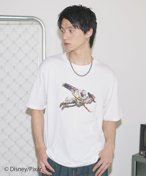 Disney(ディズニー)の「【トイ・ストーリー】 別注ルーズシルエットグラフィックTシャツ(Tシャツ/カットソー・メンズ・ブラック系2/ブラック系1/ブラック系3/ホワイト系2/ホワイト系1・XL/L/M/S)」の9枚目の写真