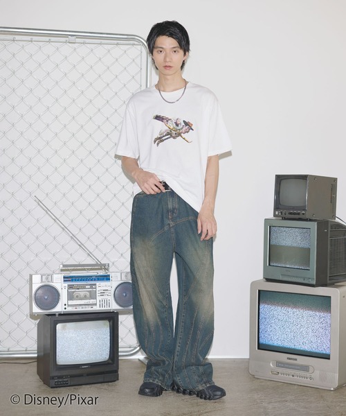 Disney(ディズニー)の「【トイ・ストーリー】 別注ルーズシルエットグラフィックTシャツ(Tシャツ/カットソー・メンズ・ブラック系2/ブラック系1/ブラック系3/ホワイト系2/ホワイト系1・XL/L/M/S)」の13枚目の写真