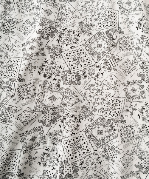 make a ray!(メイク ア レイ!)の「【78】とろみドレープ 総柄プリント オープンカラー 半袖シャツ/オーバーサイズ/ユニセックス(シャツ/ブラウス・メンズ・アイボリー/ブラック系その他/オレンジ/グリーン/ブラック系その他2/ライトブルー/ブラック/ホワイト/ネイビー/レッド/サックスブルー・M/L/XL)」の14枚目の写真