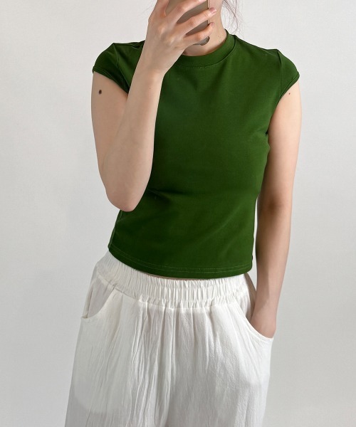 NANAHACHI(ナナハチ)の「スーパースリムフィット 半袖Tシャツ(Tシャツ/カットソー・レディース・レッド/ライム/グリーン/キャメル/ブラック/ブラウン/ホワイト・FREE)」の5枚目の写真
