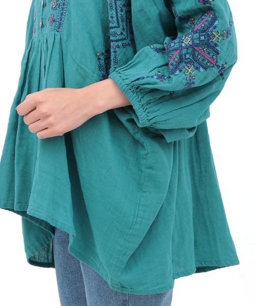 チチカカ（チチカカ）の「Rico フェズ刺繍モチーフブラウス（シャツ/ブラウス・レディース・ブラック/ブルーグリーン/ホワイト・FREE）」の17枚目の写真