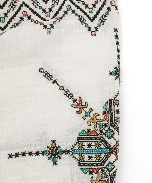 チチカカ（チチカカ）の「Rico フェズ刺繍モチーフブラウス（シャツ/ブラウス・レディース・ブラック/ブルーグリーン/ホワイト・FREE）」の16枚目の写真