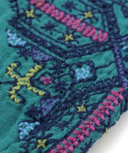 チチカカ（チチカカ）の「Rico フェズ刺繍モチーフブラウス（シャツ/ブラウス・レディース・ブラック/ブルーグリーン/ホワイト・FREE）」の21枚目の写真