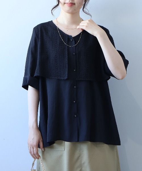 leswel（レスウェル）の「【L～5L 大きいサイズ】レーシーフライヨークVネックブラウス 半袖 春夏（シャツ/ブラウス・レディース・ブラック/ブラウン/クリーム・LL/3L/4L/5L/L）」の2枚目の写真