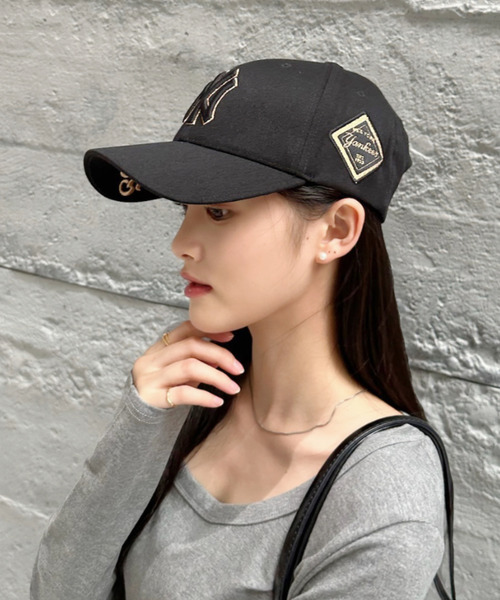 MLB Korea（エムエルビーコリア）の「◇MLB Korea/エムエルビーコリア◇正規品/ダイヤモンド刺繍ロゴパッチボールキャップ メジャーリーグ べースボール ロゴキャップ /Diamond Structure Ball Cap（キャップ・レディース・ブラック/ブラック×ピンク/ブラック×ゴールド・FREE）」の7枚目の写真