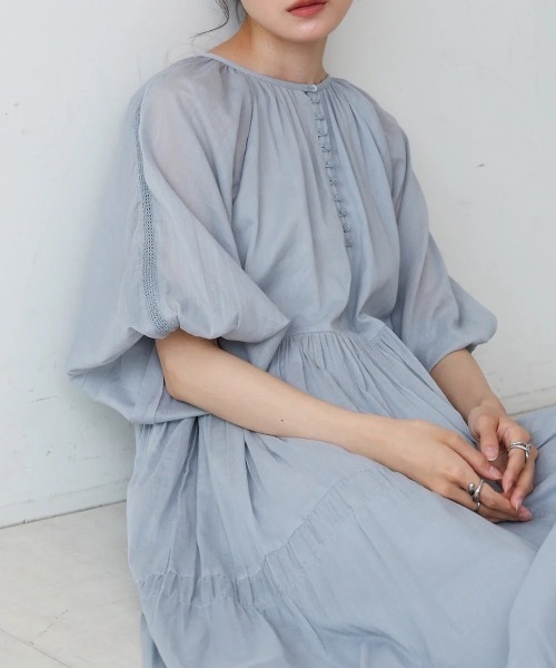 Bab（バブ）の「【S・Mサイズ展開】コットンボイルギャザーワンピース（ワンピース・レディース・ブルー/チャコールグレー/アイボリー・MEDIUM/SMALL）」の13枚目の写真