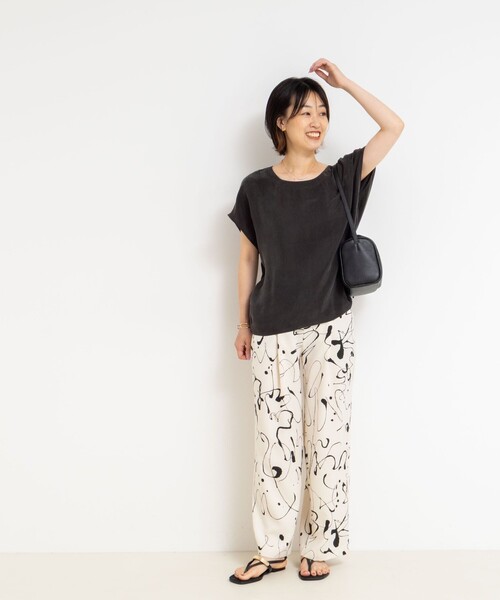 NOLLEY’S（ノーリーズ）の「《セットアップ対応》ウォッシャブルシルキーキュプラフレンチブラウス（シャツ/ブラウス・レディース・ブラウン/チャコールグレー・38）」の17枚目の写真