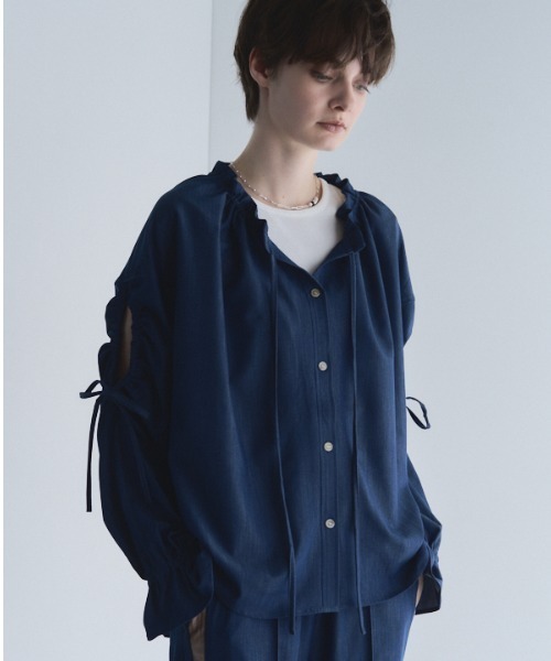 Muel Chic（ミュエルシック）の「Dali soft denim shirt ダリソフトデニムシャツ（シャツ/ブラウス・レディース・ブラック/ライトインディゴブルー/ダークインディゴブルー・FREE）」の3枚目の写真