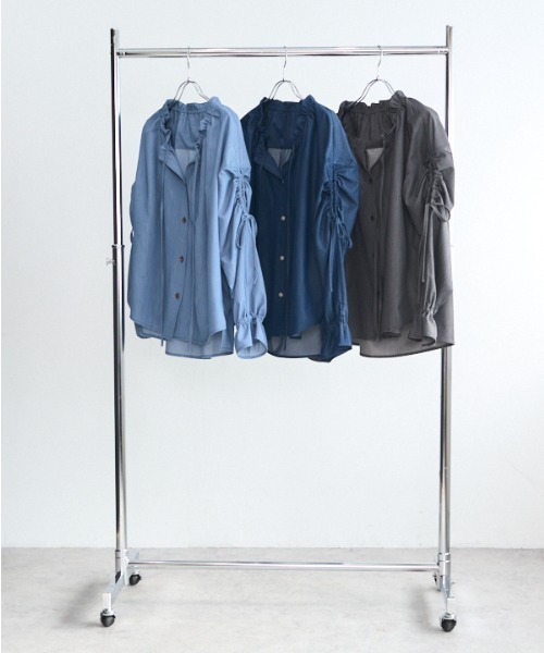 Muel Chic（ミュエルシック）の「Dali soft denim shirt ダリソフトデニムシャツ（シャツ/ブラウス・レディース・ブラック/ライトインディゴブルー/ダークインディゴブルー・FREE）」の4枚目の写真
