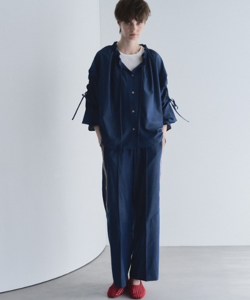 Muel Chic（ミュエルシック）の「Dali soft denim shirt ダリソフトデニムシャツ（シャツ/ブラウス・レディース・ブラック/ライトインディゴブルー/ダークインディゴブルー・FREE）」の9枚目の写真