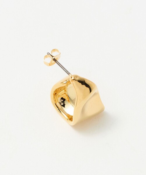 green label relaxing（グリーンレーベルリラクシング）の「プレート フープ ピアス（ピアス（両耳用）・レディース・シルバー/ゴールド・FREE）」の5枚目の写真