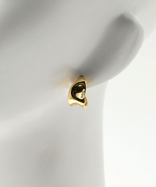 green label relaxing（グリーンレーベルリラクシング）の「プレート フープ ピアス（ピアス（両耳用）・レディース・シルバー/ゴールド・FREE）」の8枚目の写真