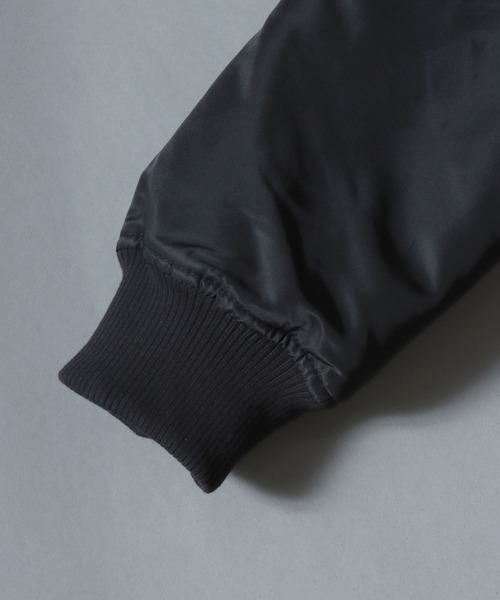 ANPAS（アンパス）の「ANPAS Nylon Twill N-2B Fireman Buckle Jacket/別注 ナイロンツイル N-2B ファイヤーマンバックル ジャケット ミリタリーブルゾン フェイクファーフーデッドブルゾン アウター メンズ レディース（ブルゾン・メンズ・ブラック/オリーブ・M/L/LL）」の9枚目の写真