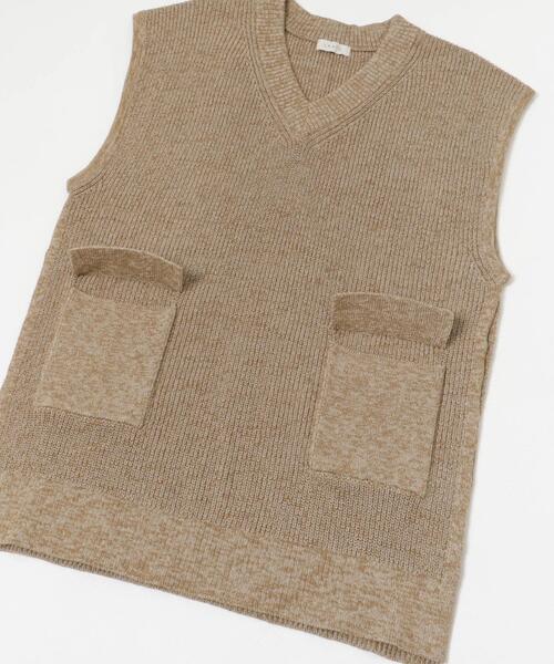LAATO（ラート）の「pocketed knit vest（ニット/セーター・レディース・ベージュ/ブラック・FREE）」の4枚目の写真