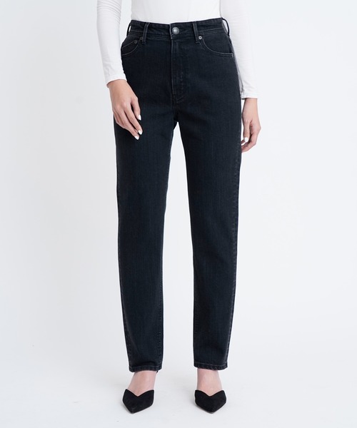 YANUK(ヤヌーク)の「ボーイズテーパード"ANN"(デニムパンツ・レディース・ブラック・21inch/22inch/23inch/24inch/25inch/26inch/27inch)」の4枚目の写真