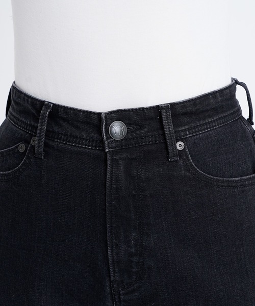 YANUK(ヤヌーク)の「ボーイズテーパード"ANN"(デニムパンツ・レディース・ブラック・21inch/22inch/23inch/24inch/25inch/26inch/27inch)」の7枚目の写真