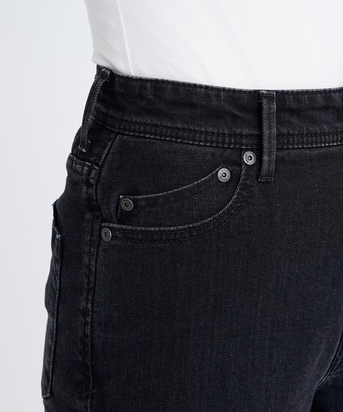 YANUK(ヤヌーク)の「ボーイズテーパード"ANN"(デニムパンツ・レディース・ブラック・21inch/22inch/23inch/24inch/25inch/26inch/27inch)」の8枚目の写真