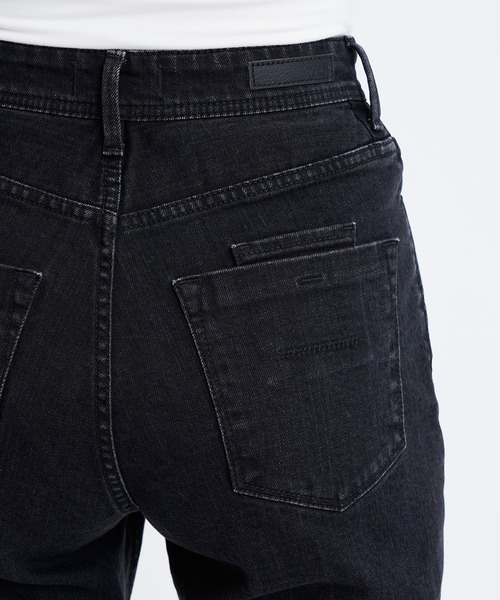 YANUK(ヤヌーク)の「ボーイズテーパード"ANN"(デニムパンツ・レディース・ブラック・21inch/22inch/23inch/24inch/25inch/26inch/27inch)」の9枚目の写真