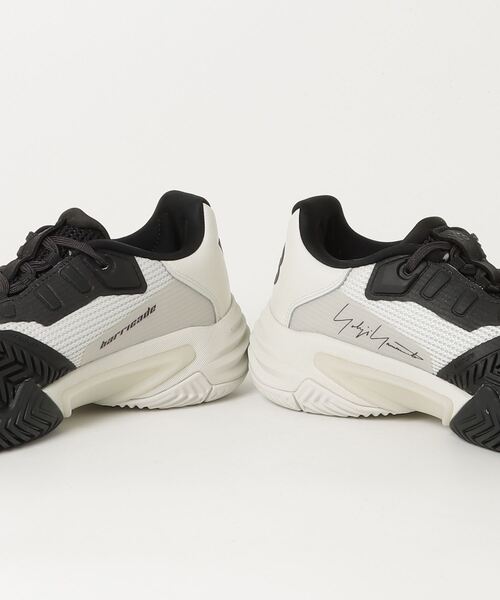 Y-3（ワイスリー）の「Barricade 13 M Y-3（スニーカー・メンズ・グレー系その他・29.0cm/27.5cm/28.5cm/25.0cm/26.0cm/27.0cm/28.0cm/24.5cm/25.5cm/26.5cm）」の2枚目の写真