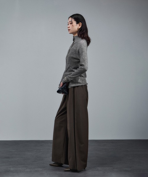 SALON adam et rope'(サロン アダム エ ロペ)の「リブニット2WAYタートルネックプルオーバー(ニット/セーター・レディース・グレー/オフホワイト/ブラック・FREE)」の13枚目の写真