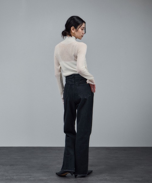 SALON adam et rope'(サロン アダム エ ロペ)の「リブニット2WAYタートルネックプルオーバー(ニット/セーター・レディース・グレー/オフホワイト/ブラック・FREE)」の17枚目の写真