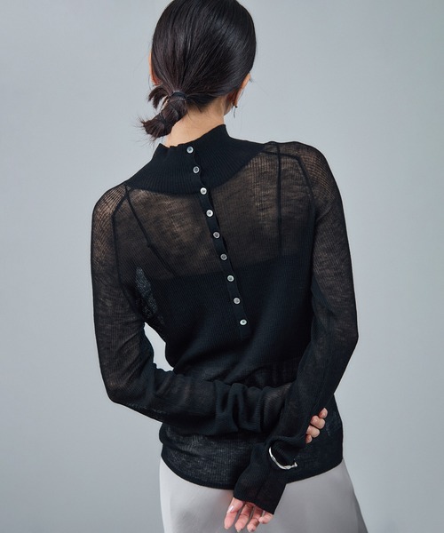 SALON adam et rope'(サロン アダム エ ロペ)の「リブニット2WAYタートルネックプルオーバー(ニット/セーター・レディース・グレー/オフホワイト/ブラック・FREE)」の9枚目の写真