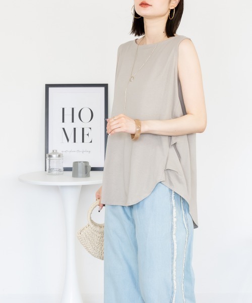 aity(アイティ)の「脇タックノースリーブトップス きれいめ コットン 大きいサイズ(Tシャツ/カットソー・レディース・ホワイト/ブラック/グレイッシュベージュ・M~L/LL~3L/4L~5L)」の5枚目の写真