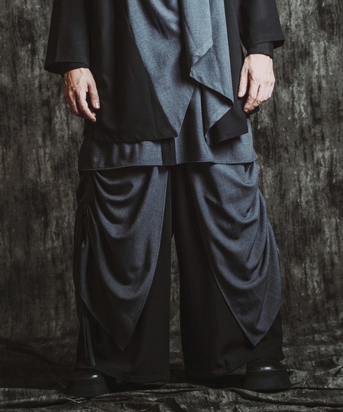NO ID.(ノーアイディ)の「【NO ID.】Drawstring Layered Baggy Trousers / ドローストリングス レイヤード バギー トラウザーズ(その他パンツ・メンズ・その他23/ブラック・1(S)/2(M))」の2枚目の写真