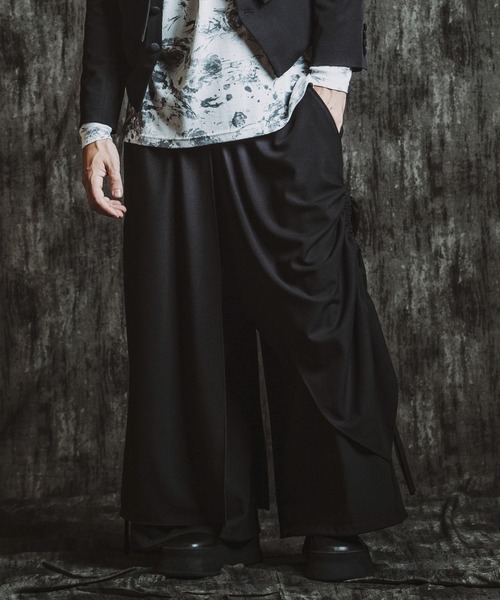 NO ID.(ノーアイディ)の「【NO ID.】Drawstring Layered Baggy Trousers / ドローストリングス レイヤード バギー トラウザーズ(その他パンツ・メンズ・その他23/ブラック・1(S)/2(M))」の1枚目の写真