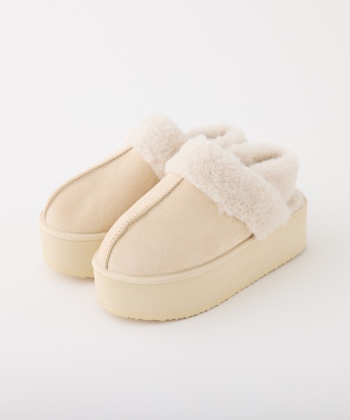 one after another NICE CLAUP（ワンアフターアナザーナイスクラップ）の「2wayフェイクムートンサボ（サンダル・レディース・キャメル/ブラック/オフホワイト・S/L/M）」の2枚目の写真