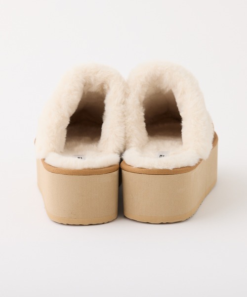 one after another NICE CLAUP（ワンアフターアナザーナイスクラップ）の「2wayフェイクムートンサボ（サンダル・レディース・キャメル/ブラック/オフホワイト・S/L/M）」の12枚目の写真